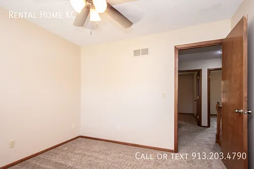11602 Monrovia St — Photo 33