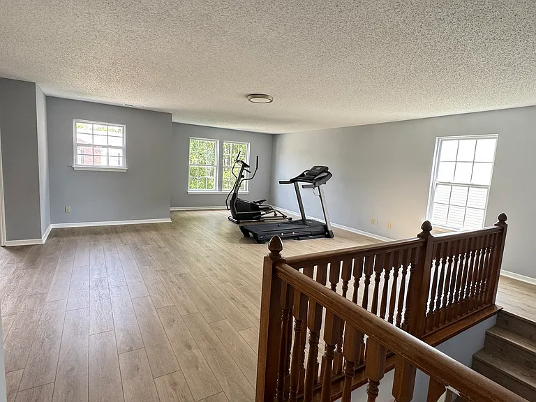 10105 Yosemite Ln — Photo 16