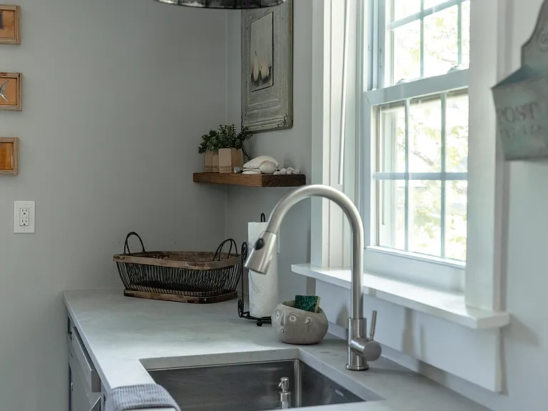 31 Warner St #2 — Photo 6