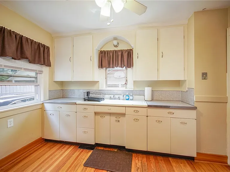 101 Crittenden Blvd — Photo 6