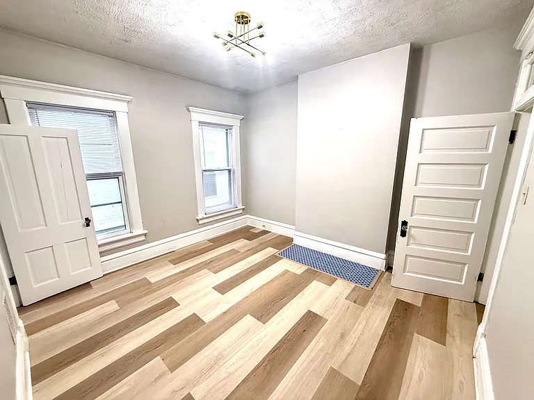 248 S 18th St #1/2 — Photo 9