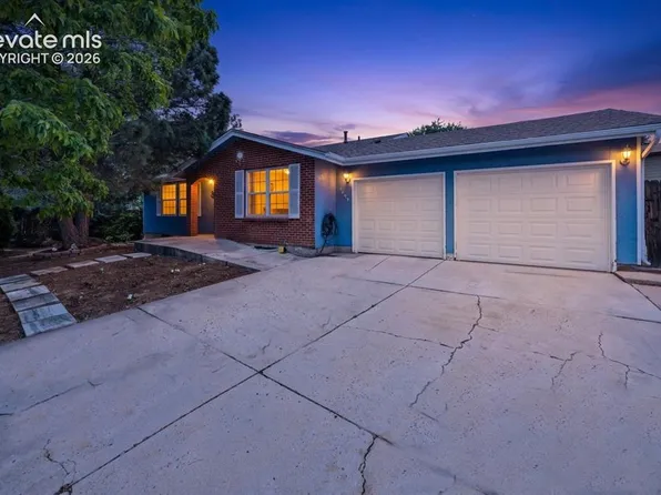 7409 Colonial Dr, Fountain, CO 80817
