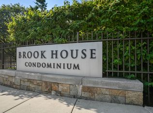 33 Pond Ave APT 523, Brookline, MA 02445