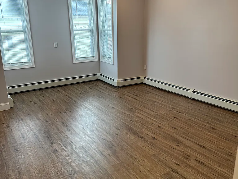 154 Mott St #2 — Photo 20