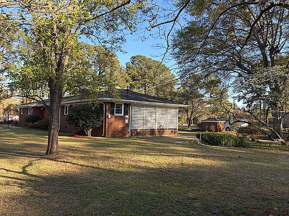 2nd image of 100 Woodland Acres Ave