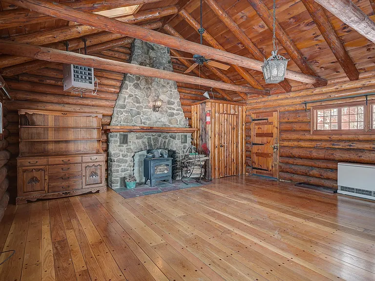 50 Morrill Ln — Photo 6