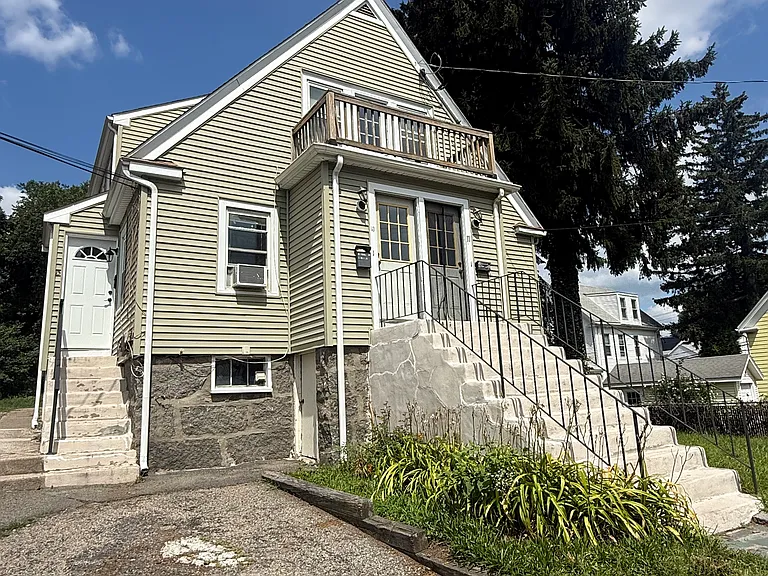 15 Station St — Photo 19
