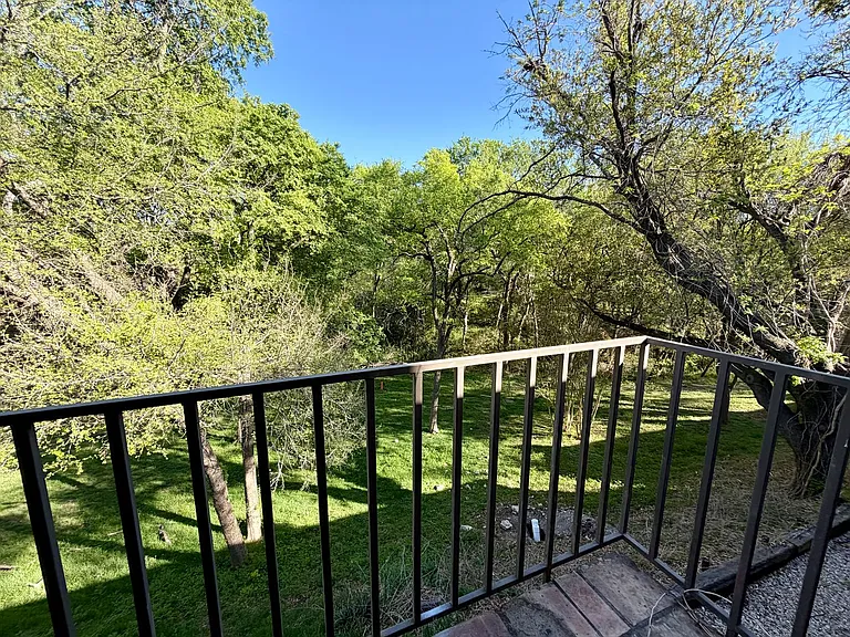 2814 Stewart Dr — Photo 13