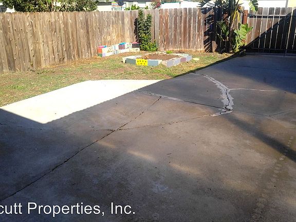 2nd image of 4824-26 Jumano Ave