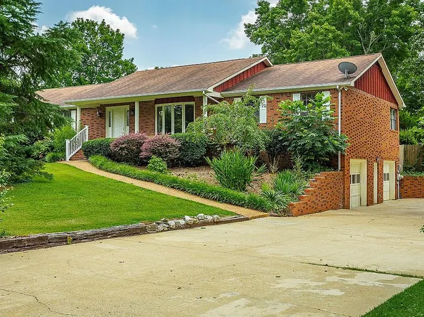 9938 Penneywood Ln, Ooltewah, TN 37363