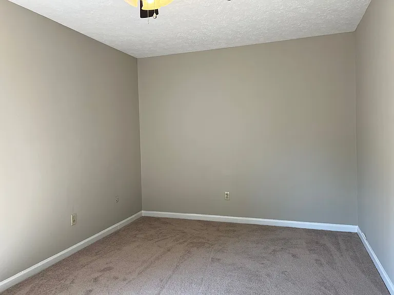 312 Leafmore Rd SW — Photo 6