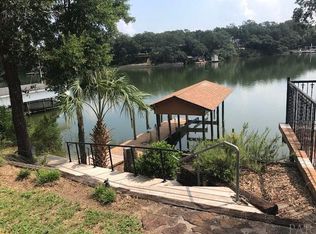 18 Highpoint Dr, Gulf Breeze, FL 32561