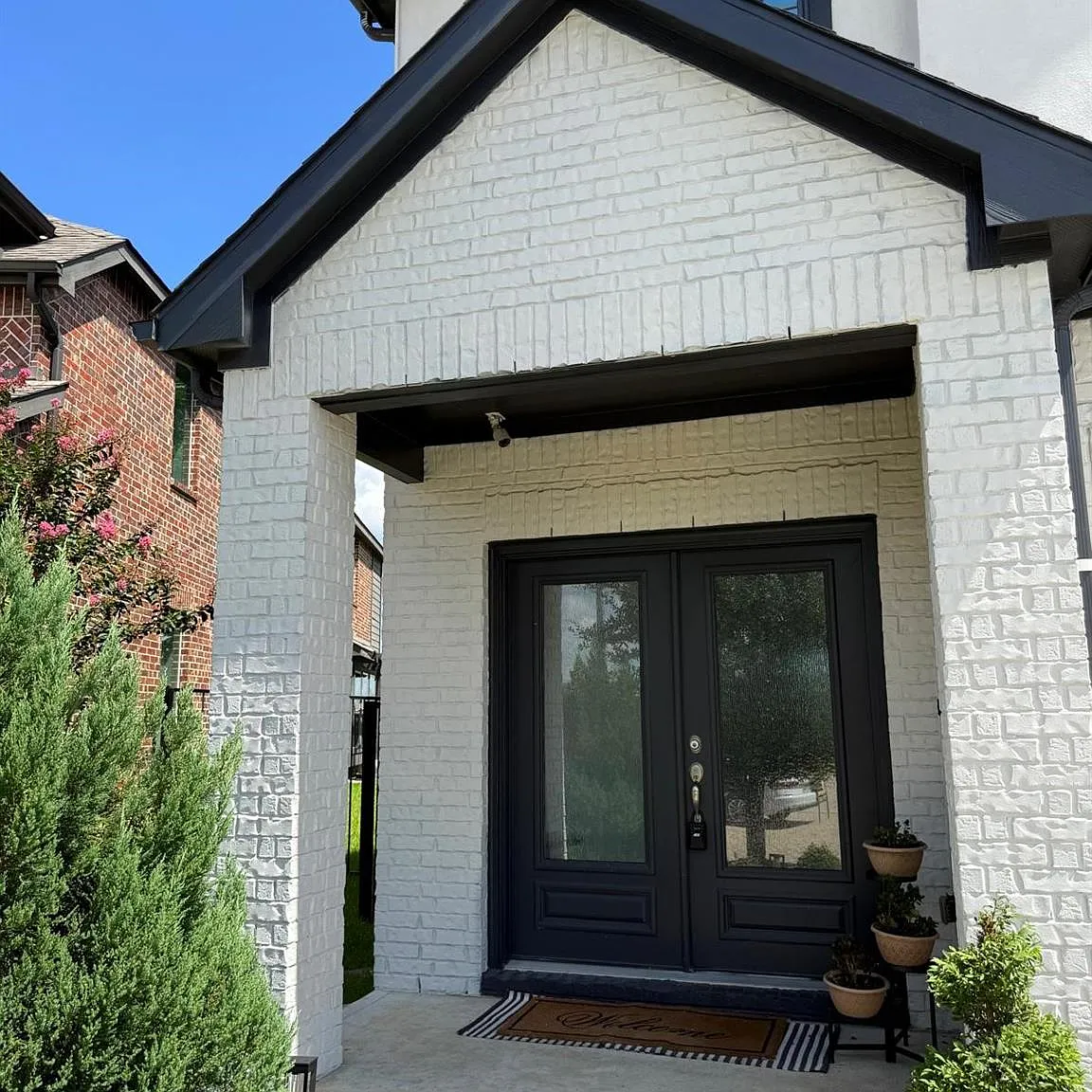 4 bed, 2.5 bath, 2178 sqft, $3,300 — Photo 2