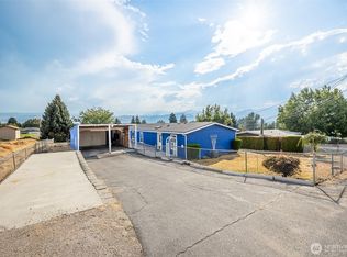 68 24th St NE, East Wenatchee, WA