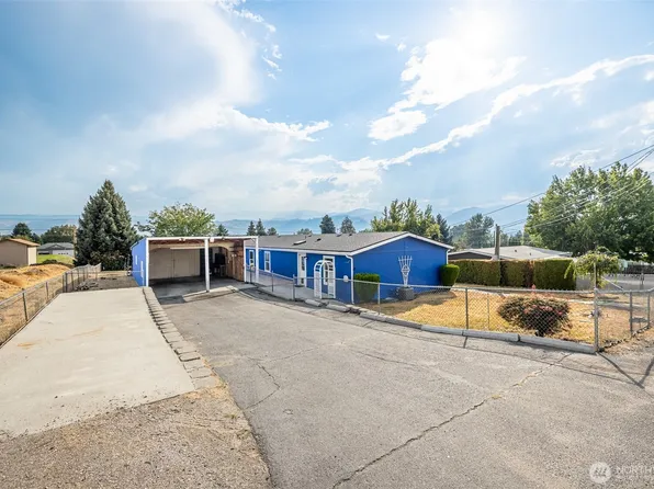 68 24th Street NE, East Wenatchee, WA 98802