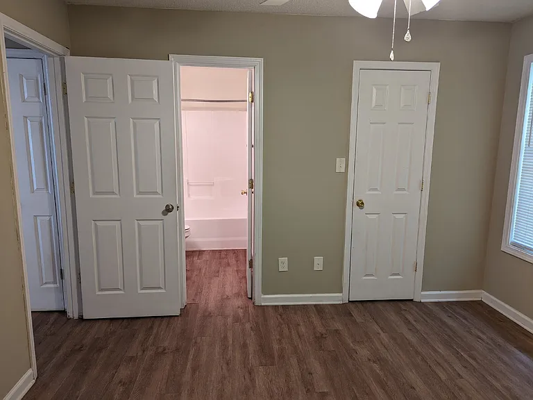 2460 Brantley Way #B — Photo 11