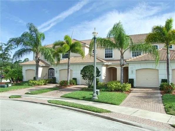 1351 Weeping Willow Ct, Cape Coral, FL 33909