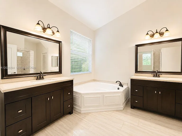 5528 Lake Tern Ct — Photo 12