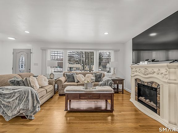 3rd image of 280 Lane Street