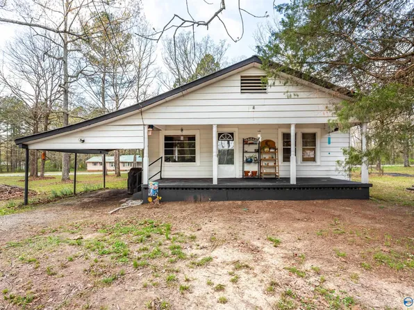 809 Woodbine Ln, Gadsden, AL 35901