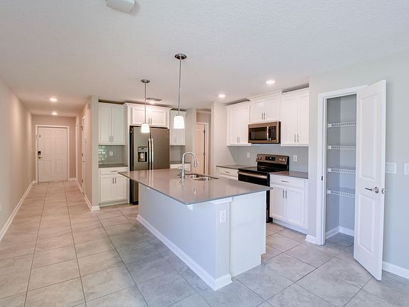 5th image of 2873 Black Birch Dr