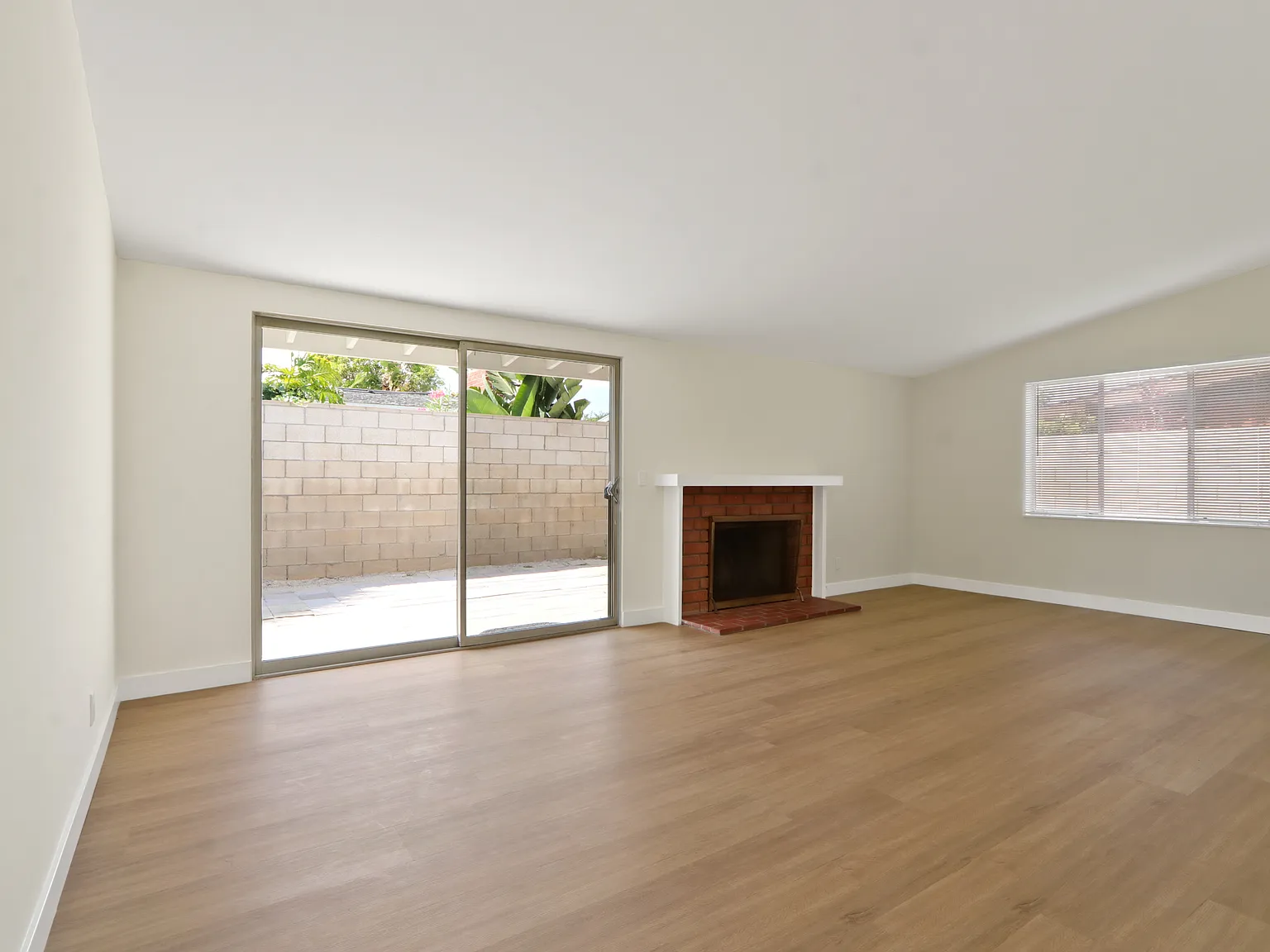 3 bed, 1480 sqft, $6,200 — Photo 3