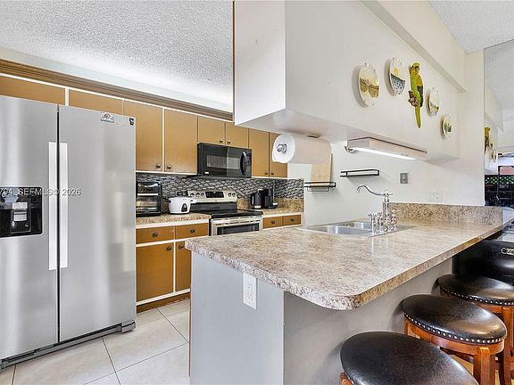5th image of 5924 NW 54th Ln