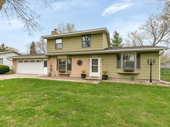 5835 Sandy Dr, Saint Cloud, MN 56303