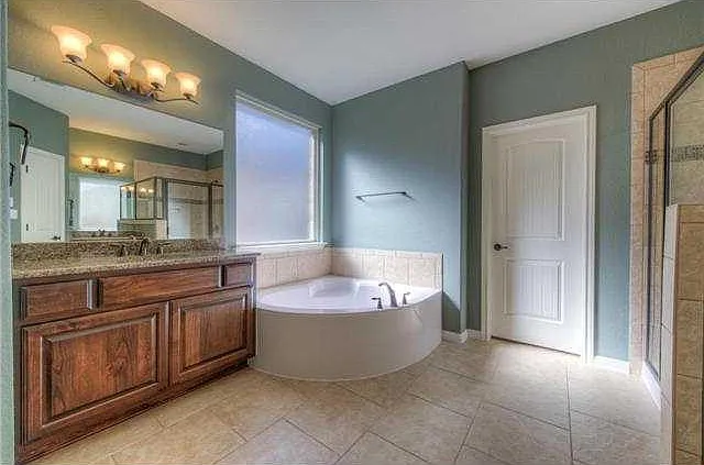 4002 Remington Rd — Photo 10