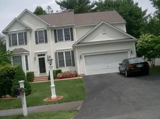 20 Amberville Rd, North Andover, MA 01845