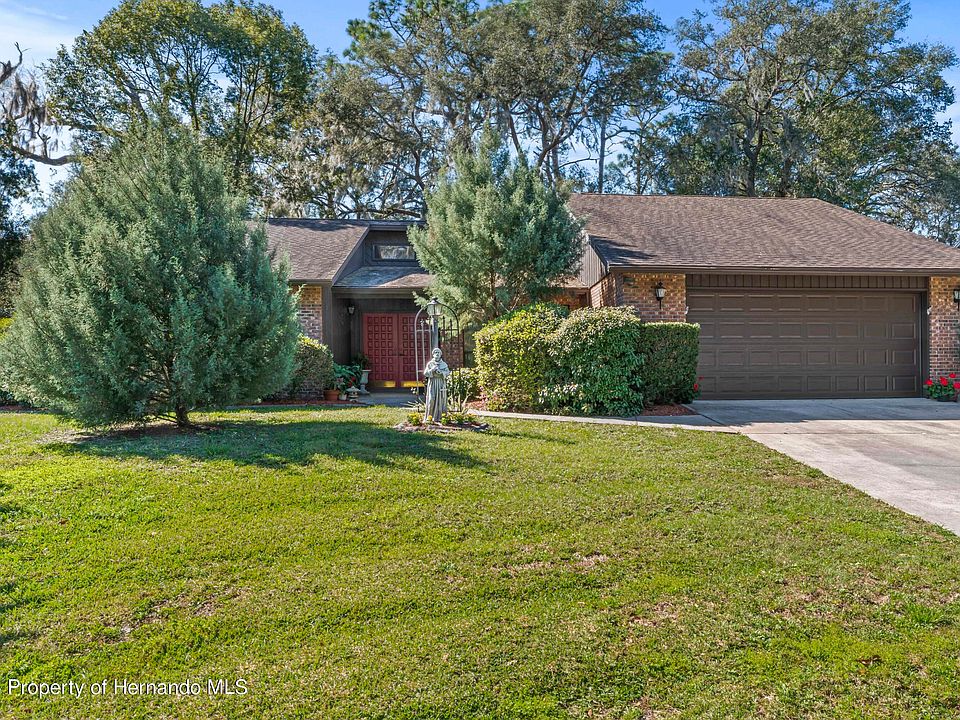 1st image of 34454 Cedarfield Dr