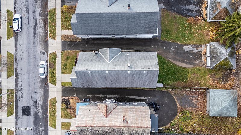 4th image of 1029 Baker Avenue
