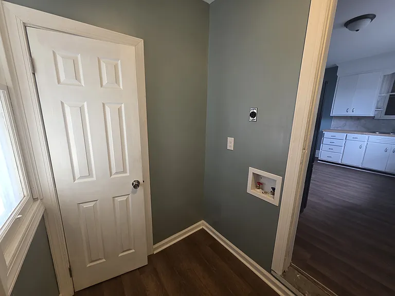 209 Poplar St — Photo 18