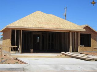 2120 Mockingbird Ln, Portales, NM 88130