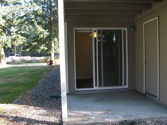3rd image of 12012 114th Ave E Unit 1