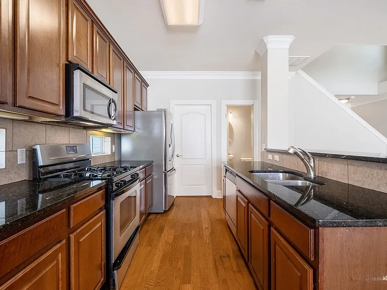 6715 Windrift Way #8 — Photo 7