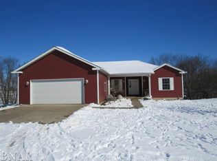 17748 Old Principal Rd, Le Roy, IL 61752