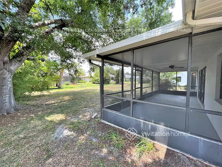 21224 Alderson Ave — Photo 16