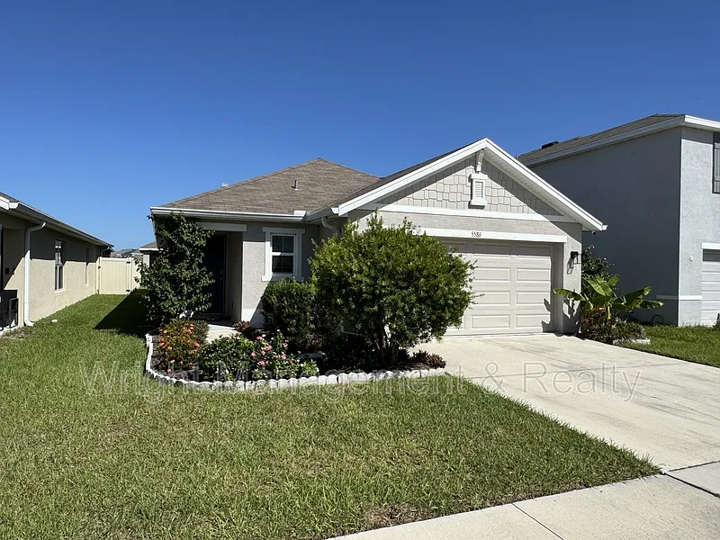 3 bed, 2.0 bath, 1516 sqft, $2,100 — Photo 1