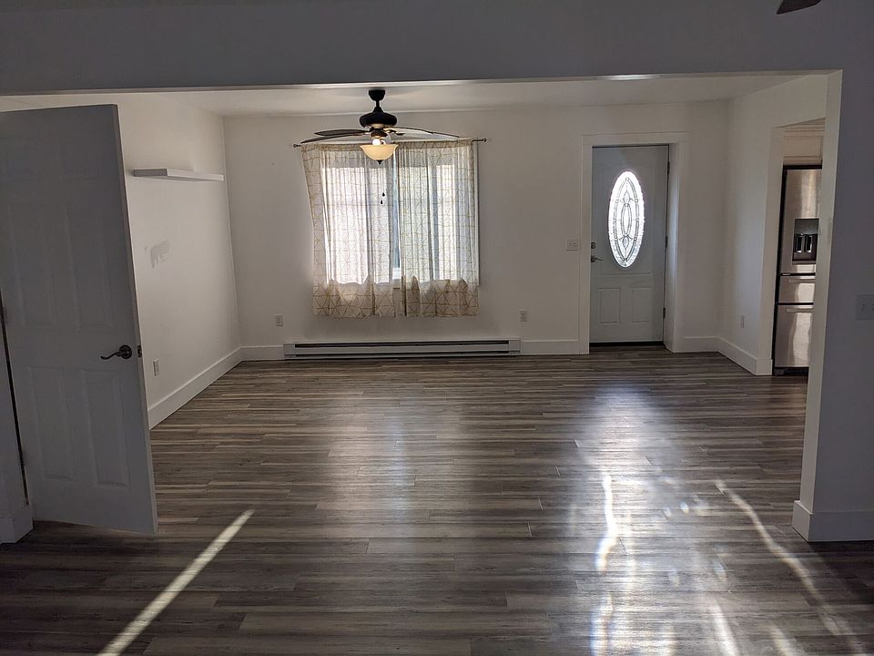 1st image of 207 Comfort Rd