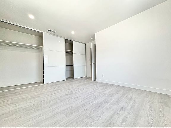 5th image of 1135 S Holt Ave #9C