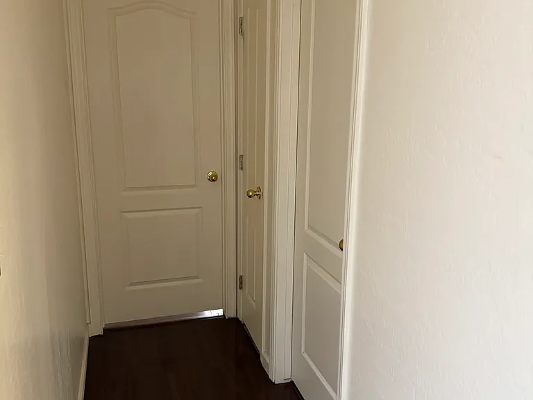 1727 E Pontiac Dr — Photo 25