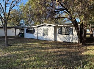 1513 Lawdwin Ave, Bridgeport, TX 76426