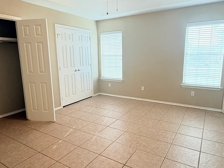 701 S Logan Dr #1 — Photo 6