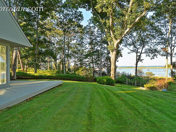 3rd image of 6 Duckwood Ct