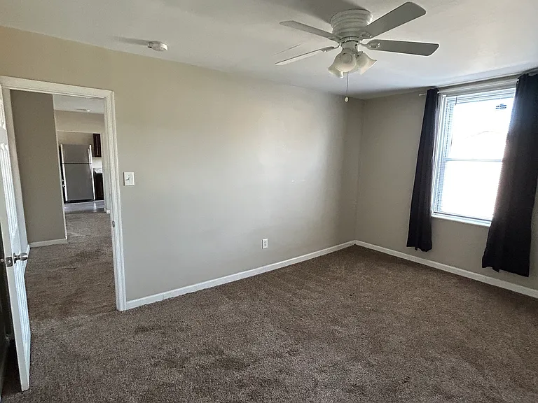 1009 Lincoln Ave #D — Photo 2