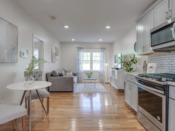 274 Highland Ave #2, Malden, MA 02148