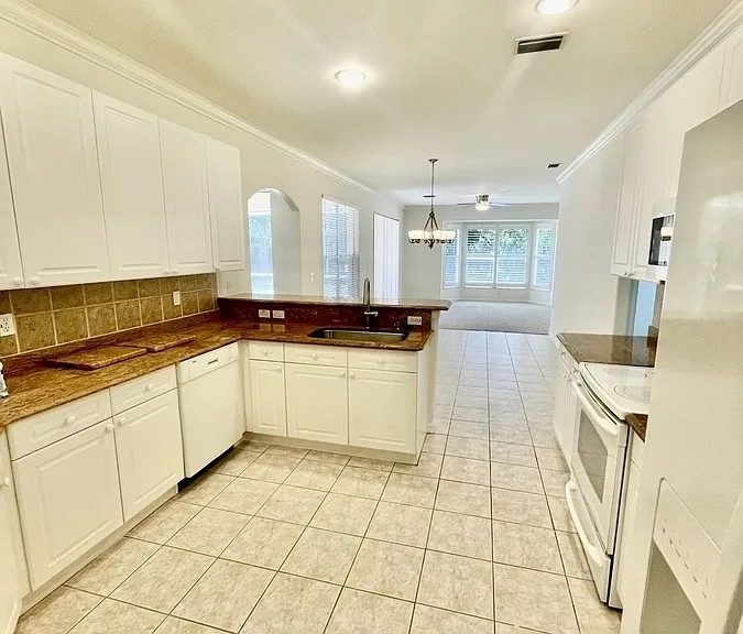 8808 Cypress Preserve Pl — Photo 14