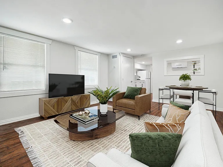210 Marshall St #3 — Photo 3