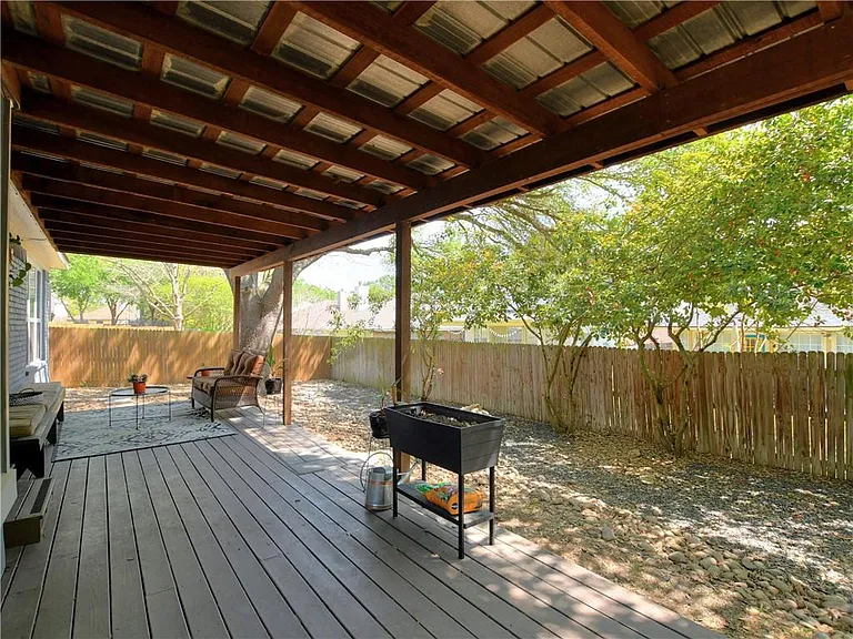 1107 Hatteras Dr — Photo 26
